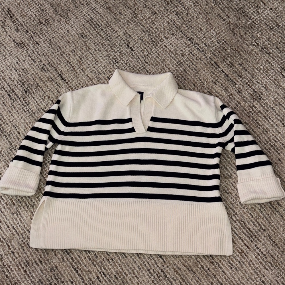 GAP Black and White Striped Sweater